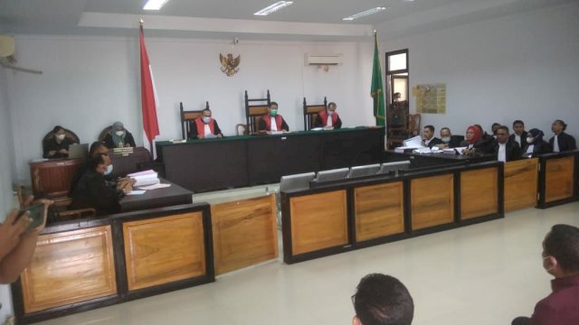 Pengadilan Negeri Gorontalo kembali melakukan sidang dengan pemeriksaan saksi-saksi dari pihak Jaksa Penuntut Umum, pada Rabu (8/6/2022), yakni dari unsur pemerintah Provinsi Gorontalo.