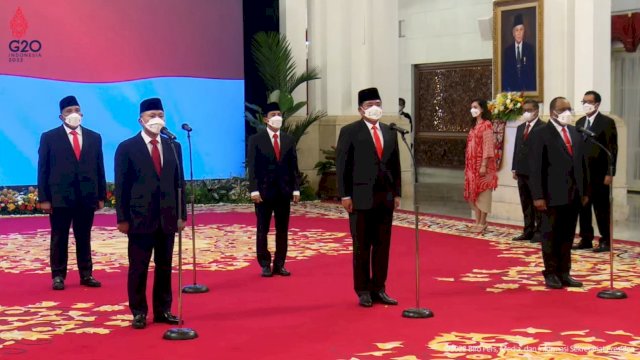 Presiden Joko Widodo (Jokowi) resmi me-reshuffle kabinetnya, pada Rabu (15/6/2022). (Tangkapan layar YouTube Sekretariat Presiden) 