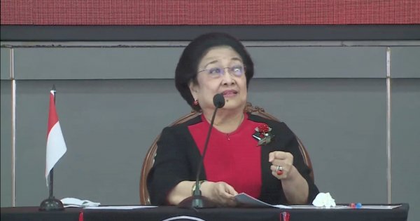 Di Depan Ganjar dan Puan, Megawati: Siapa yang Bermanuver? Keluar!