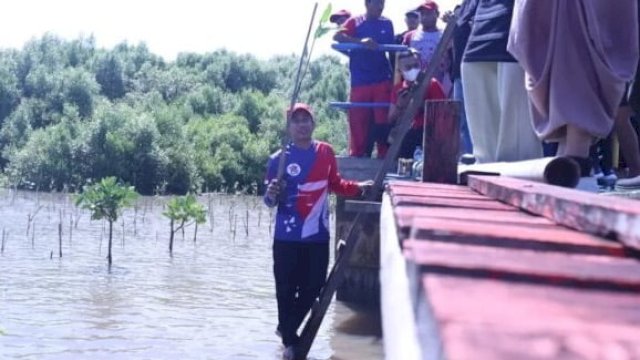 Rudianto Lallo Ajak Alumni SMA 6 Lestarikan Desa Wisata Untia