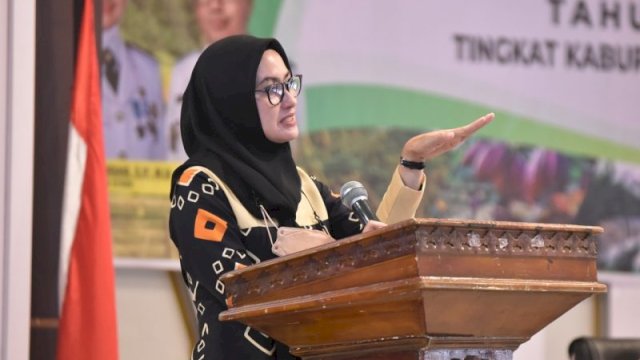 Bupati Luwu Utara, Indah Putri Indriani membuka penyusunan program penyuluhan pertanian, yang berlangsung Aula lagaligo Kantor Bupati Luwu Utara (2/6/2022). (Foto: ABATANEWS/Imam) 