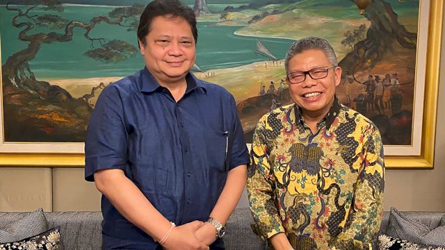 Ketua DPD I Golkar Sulsel Taufan Pawe bertemu Ketua Umum Golkar Airlangga Hartarto dan Sekjen Golkar Lodjwick Paulus di Komp Widya Chandra Jakarta Selatan, Minggu 26/6/2022. 