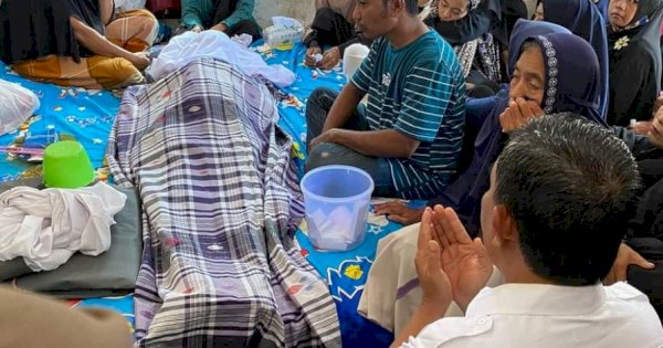 Wakil Bupati Takalar Melayat ke Rumah Warga yang Tersambar Petir