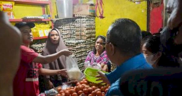 Mendag Zulhas Sebut Minyak Goreng Curah Ada yang Seharga Rp11.700 per Liter di Pasar