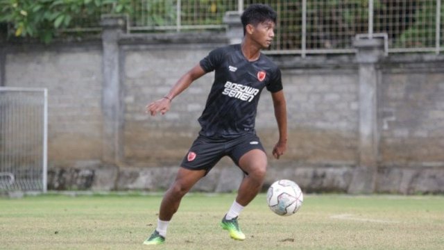 Renaldi saat masih berseragam PSM Makassar. (foto: Official PSM Makassar)