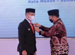 Bupati Syamsari Diganjar Penghargaan Nasional Tertinggi dari BKKBN