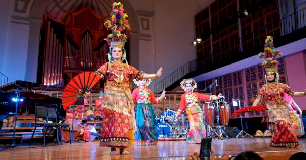 Tari Kalompoanna Pa’rasanganta Pukau Penonton Sydney Conservatorium