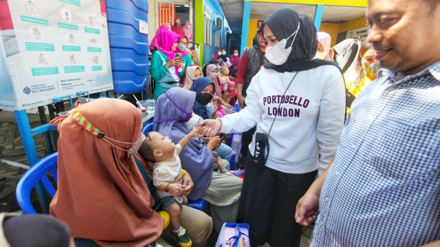 Kunjungan Wakil Wali Kota Makassar, Fatmawati Rusdi dalam memantau stunting Puskesmas Antang di Jalan Antang Raya, Kecamatan Manggala, Sabtu (23/7/2022). (foto: Diskominfo Makassar)