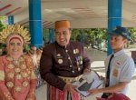 Beri 14.000 Seragam Sekolah, Bupati Maros: Tunaikan Janji Politik, Tingkatkan Pendidikan
