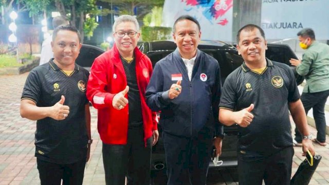 Wali Kota Parepare Taufan Pawe bertemu Menpora Zainuddin Amali di Bekasi. (Foto: Story media sosial Rahman Pina) 