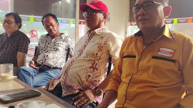 Ketua DPD Hanura Sulsel, Amsal Sampetondok bakal memecat anggota DPRD di Sulsel yang tidak ikut campur dalam verifikasi faktual jelang Pemilu 2024. 