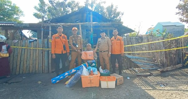 Pemprov Sulsel Serahkan Bantuan Logistik untuk Korban Kebakaran di Bulukumba