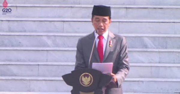 754 Persiwa TNI-Polri Dilantik Jokowi di Istana Merdeka