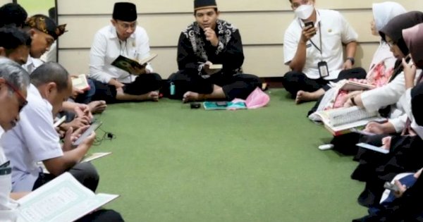 Ramadan, Bapenda Makassar Hadirkan Ustaz di Pengajian Para Pegawai