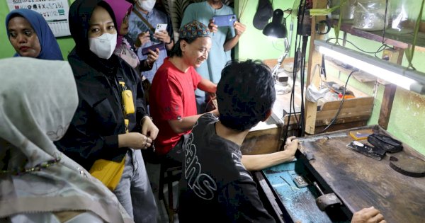 Kerajinan Logam Mulia Longwis Satando Bisa Jadi Atraksi Wisata