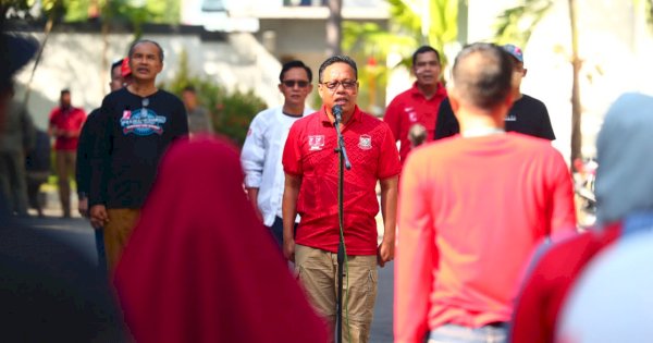 Sekwan DPRD Makassar Buka Porseni Antar-Pegawai: Merdeka!