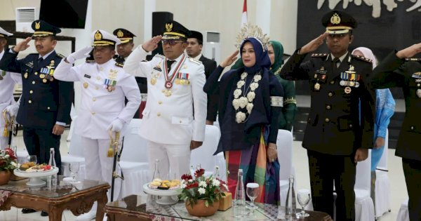 Danny dan Fatma Ikuti Upacara yang Dipimpin Presiden Jokowi