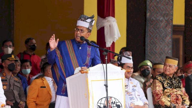 Wali Kota Makassar, Moh. Ramdhan 'Danny' Pomanto saat memberikan sambutan di event Magical Toraja yang diprakarsai Pemkab Toraja Utara dan Perhimpunan Masyarakat Toraja Indonesia di Lapangan Bakti Rantepao, Kamis (25/8/2022).