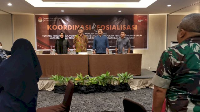 Hanya 19 partai politik di tingkat Kota Makassar yang menghadiri sosialisasi Peraturan KPU (PKPU) No 4 Tahun 2022 yang digelar oleh KPU Makassar, di Hotel Santika, Jalan Sultan Hasanuddin, Makassar, pada Selasa (2/8/2022). (Foto: ABATANEWS/Cinno) 