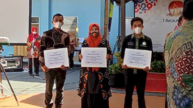 Kartika SMKN 2 Luwu Utara berhasil menjadi juara 1 Lomba PIK-R Percontohan tingkat Provinsi kategori BERAKSI. (Istimewa) 