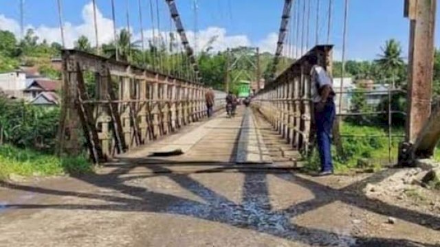 Penampakan Jembatan Pacongkang di Kabupaten Soppeng, Sulsel. (foto: Pemprov Sulsel)