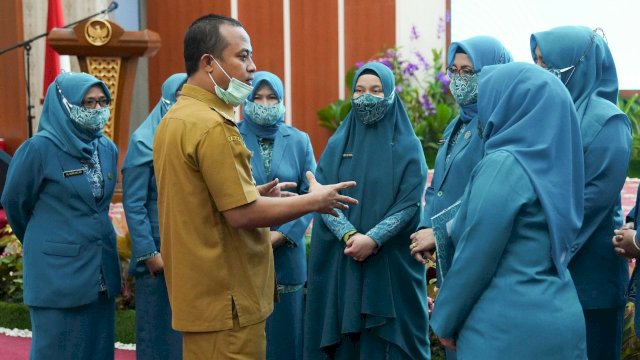 Gubernur Sulawesi Selatan, Andi Sudirman Sulaiman menghadiri Pelantikan Ketua Tim Penggerak PKK Kabupaten Sidenreng Rappang Periode 2022-2023 di Baruga Karaeng Pattingalloang, Makassar (22/8/2022).