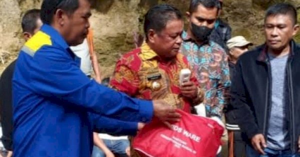 Pemprov Sulsel Salurkan Bantuan untuk Korban Kebakaran di Toraja