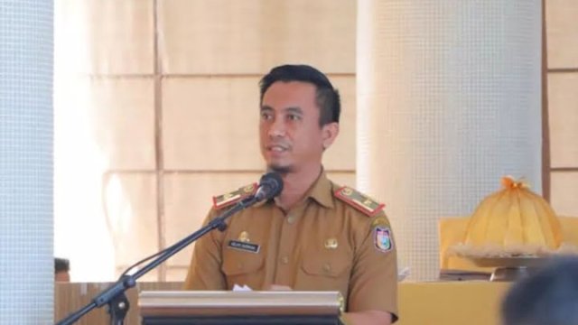 Kepala Bappeda Makassar, Helmy Budiman saat Workshop Collaborative Governance III di Hotel Condotel Premier, Selasa (23/08/2022). (foto: ig/@bappeda.makassar)