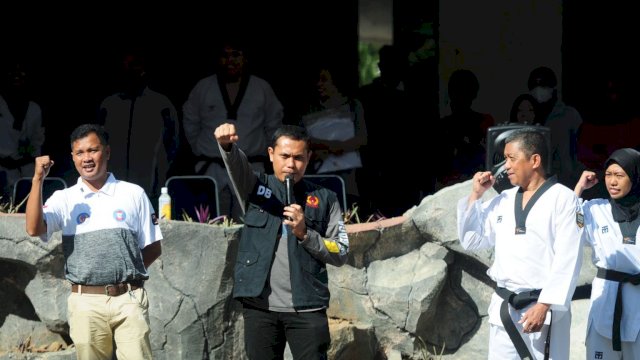 Ketua KONI Makassar Motivasi Ratusan Atlet Taekwondo