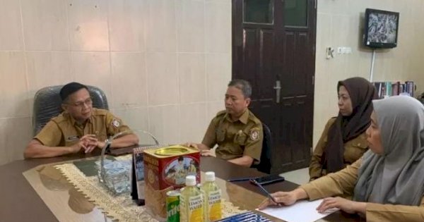 Pastikan Staf Bekerja Baik, Sekretaris Bappeda Makassar Pimpin Rapat Koordinasi