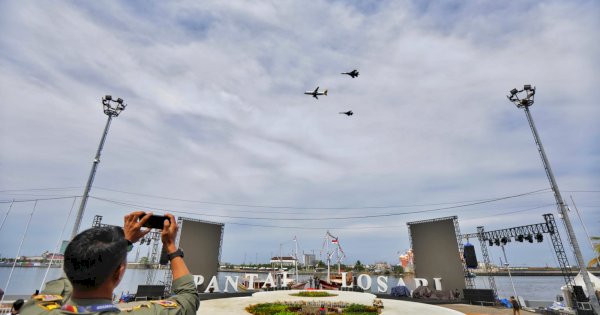 Jelang Makassar F8, Koopsud II Gelar Latihan Pembukaan Terjunkan Tiga Sukhoi