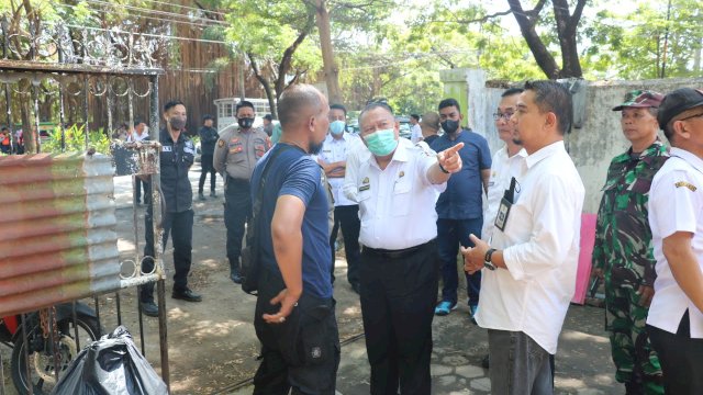 Dinas Pertanahan Kota Makassar kembali menyelamatkan aset milik Pemerintah Kota (Pemkot) Makassar yang sudah puluhan tahun dikuasai oknum tidak bertanggung jawab di Jalan Yusuf Dg Ngawing, Makassar. 