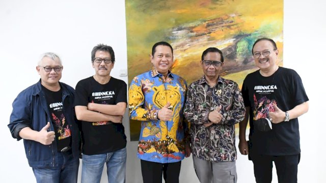 Ketua MPR RI Bambang Soesatyo dan Menkopolhulam Mahfud MD menghadiri Bhinneka Culture Festival, di Gedung Gerakan Bhinneka Nasionalis, Jakarta, Rabu (28/9/2022).