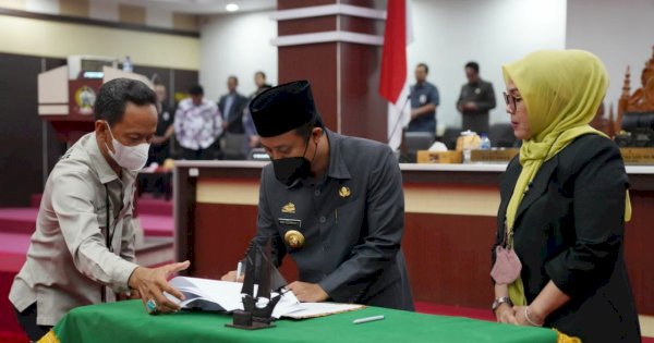 Gubernur-DPRD Sulsel Tandatangani Nota Persetujuan Bersama Terkait APBD Perubahan 2022