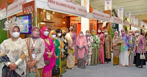Songkok Bone Raih WCC Award of Excellence For Handicraft of Asia Pasific Region 2022