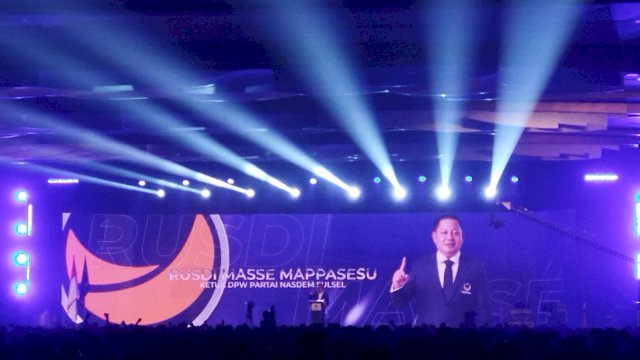 Konsolidasi kader NasDem se-Sulawesi Selatan, yang berlangsung di Hotel Claro, Makassar, pada Ahad (25/9/2022) malam.