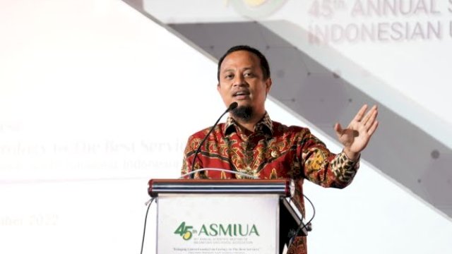 Gubernur Sulawesi Selatan, Andi Sudirman Sulaiman membuka Pertemuan Ilmiah Tahunan Asosiasi Urologi Indonesia (ASMIUA 2022) ke-45 oleh Ikatan Ahli Urologi Indonesia (IAUI) di Hotel Claro, Makassar, 15 September 2022.