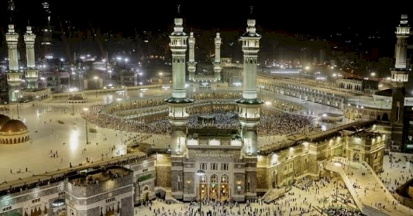 Otoritas Arab Saudi Membolehkan Buka Puasa Bersama di Masjidil Haram