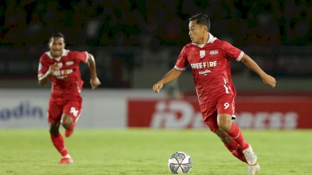 Dokumentasi striker Persis Solo, Syamsul Arif. (foto: LIB)