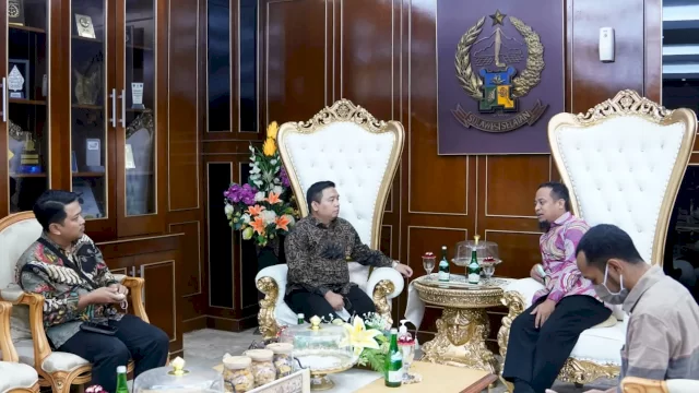 Gubernur Sulsel Andi Sudirman pada saat menerima Satuan Tugas (Satgas) Koordinasi Supervisi dan Pencegahan (Korsupgah) KPK Wilayah IV di Kantor Gubernur Sulsel (26/9/2022).