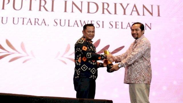 Bupati Indah Diganjar Penghargaan Kepala Daerah Perempuan Inspiratif 2022