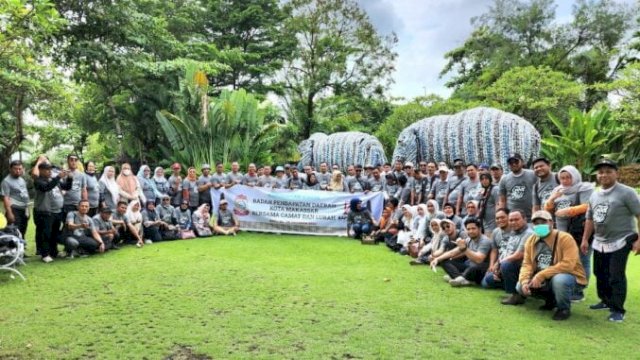 Sukses Naikkan PAD, Lurah dan Camat Diberangkatkan Bapenda Makassar Kunker di Bali