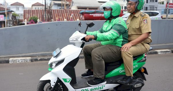 Pekan Ketiga Ojol Day, Danny Gunakan Fasilitas Pesan Langsung Grab