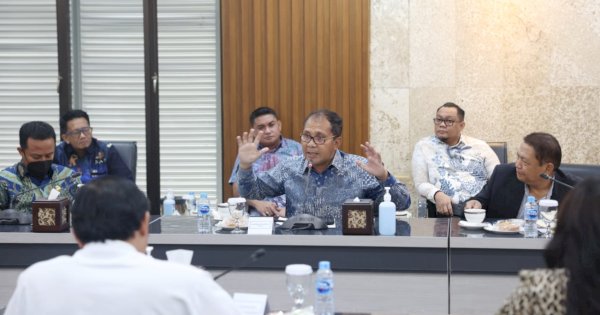 Diundang Wantimpres, Danny Pomanto Bagi Pengalaman Soal Penataan Ruang