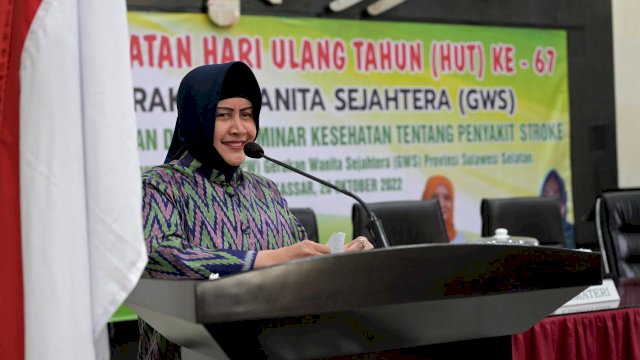 Ketua TP PKK Kota Makassar, Indira Yusuf Ismail saat menghadiri Peringatan Hari Ulang Tahun ke-67 Gerakan Wanita Sejahtera (GWS) di Baruga Anging Mammiri, Kamis (20/10/2022).