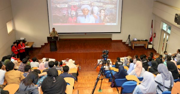 Danny Pomanto Tampil Memukau di Seminar Internasional FT Unhas