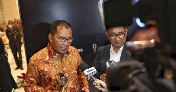 Danny Pomanto Terima Penghargaan Excellent Innovation In Sustainable Blue Economy