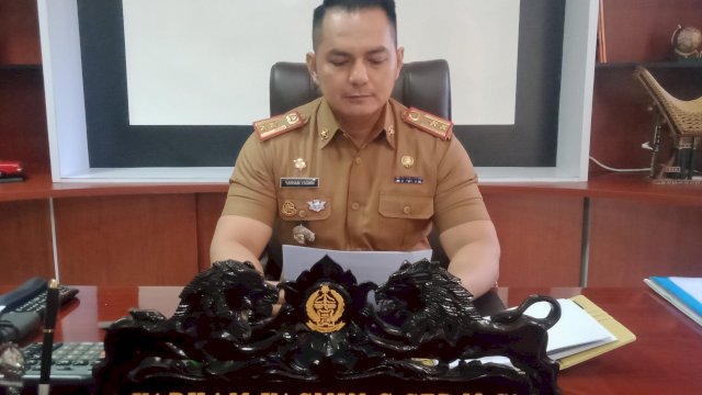 Kepala Unit Pelaksana Teknis (UPT) Pendapatan Wilayah Samsat Makassar I, Yarham Yasmin saat ditemui di Kantor Samsat Makassar, Jl Mappanyukki, Senin (24/10/2022). 