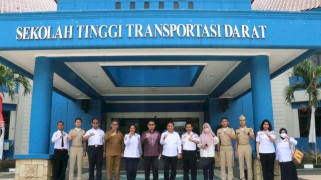 Pemerintah Provinsi (Pemprov) Gorontalo dan Sekolah Tinggi Transportasi Darat (STTD) sepakat memperpanjang kerjasama di bidang pengembangan sumber daya manusia (SDM), bertempat di Kampus STTD, Kecamatan Cibitung, Kab. Bekasi, Jawa Barat, Senin (3/10/2022).