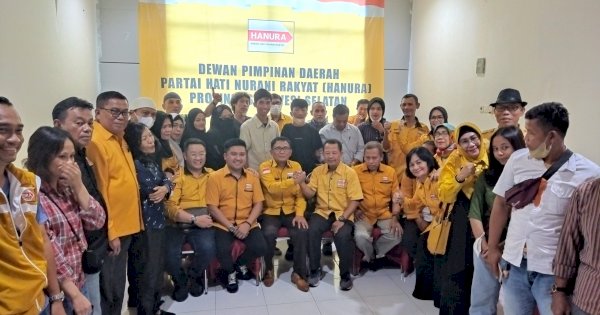 Ribuan Kader Partai Republik &#8220;Serahkan Diri&#8221; ke Hanura, Ketokohan Jadi Alasan